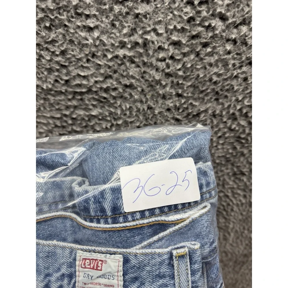 90s Vintage Levi's W31‎ Baggy, Straight Fit, DRY GOODS